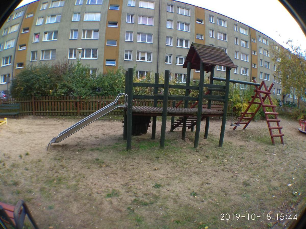 2120 Przyjazni 4 - Tanie Pokoje - Samodzielne Zameldowanie - Self Check In Poznań Exterior foto